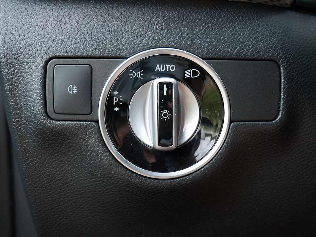 Fahrzeugabbildung Mercedes-Benz B 200 Urban Style Edition SHZ PTS NAVI AHK LED