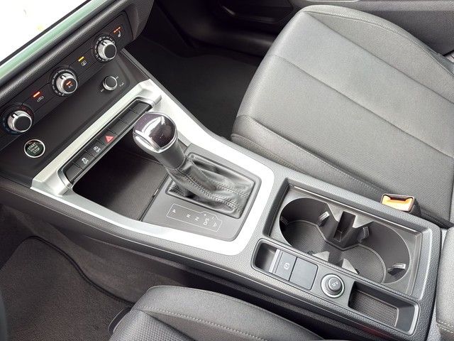 Audi Q3 35 TFSI S-tronic Advanced PANO+NAVI+PDC+LM18" foto 16