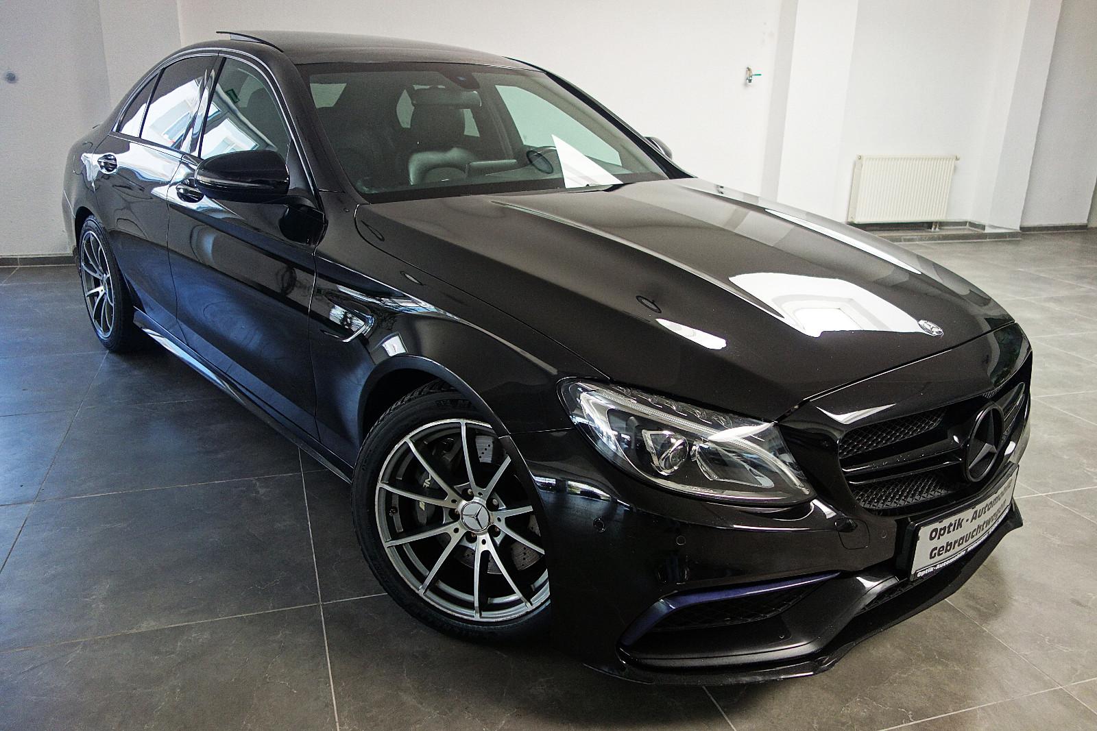 Mercedes-Benz C63 AMG Performance Limousine Pano/Klappenauspuf
