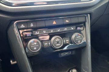 Volkswagen T-Roc Sport Automatik LED ACC Kamera Virtual