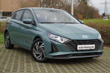 Hyundai i20 1.2 NAVI-KLIMA-ALU-KAMERA-SHZG-PDC-