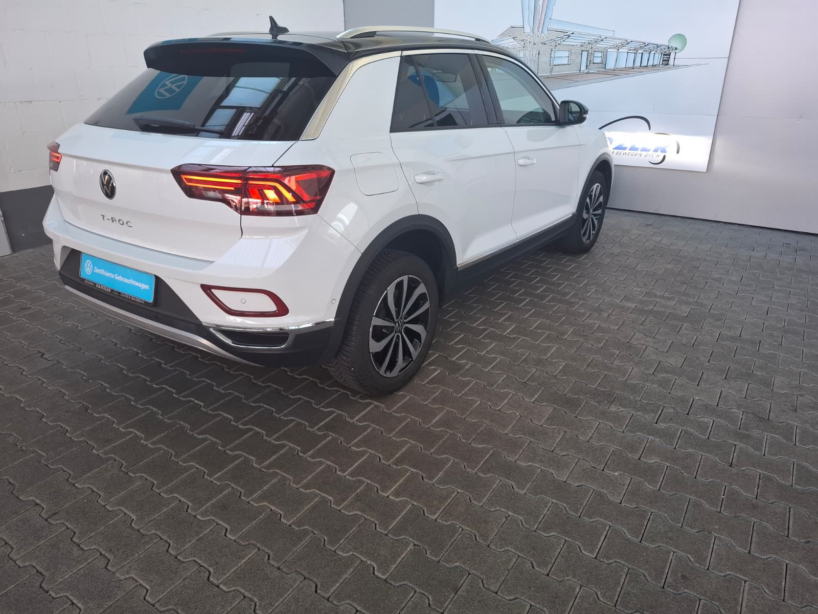 Fahrzeugabbildung Volkswagen T-Roc Style 1.0 TSI +ACC +LED +Park & LaneAssist