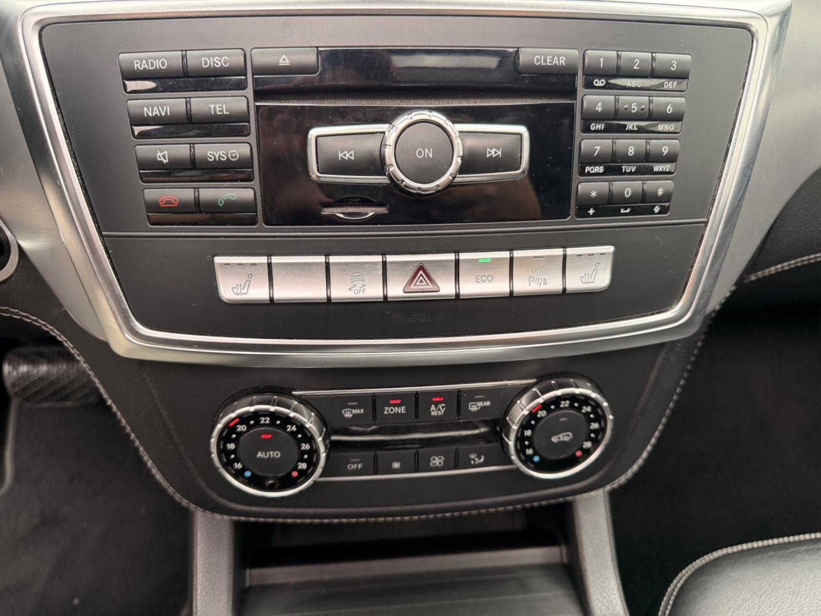 Mercedes-Benz ML 350 ML BlueTec 4Matic AMG*Pano.*AHK*