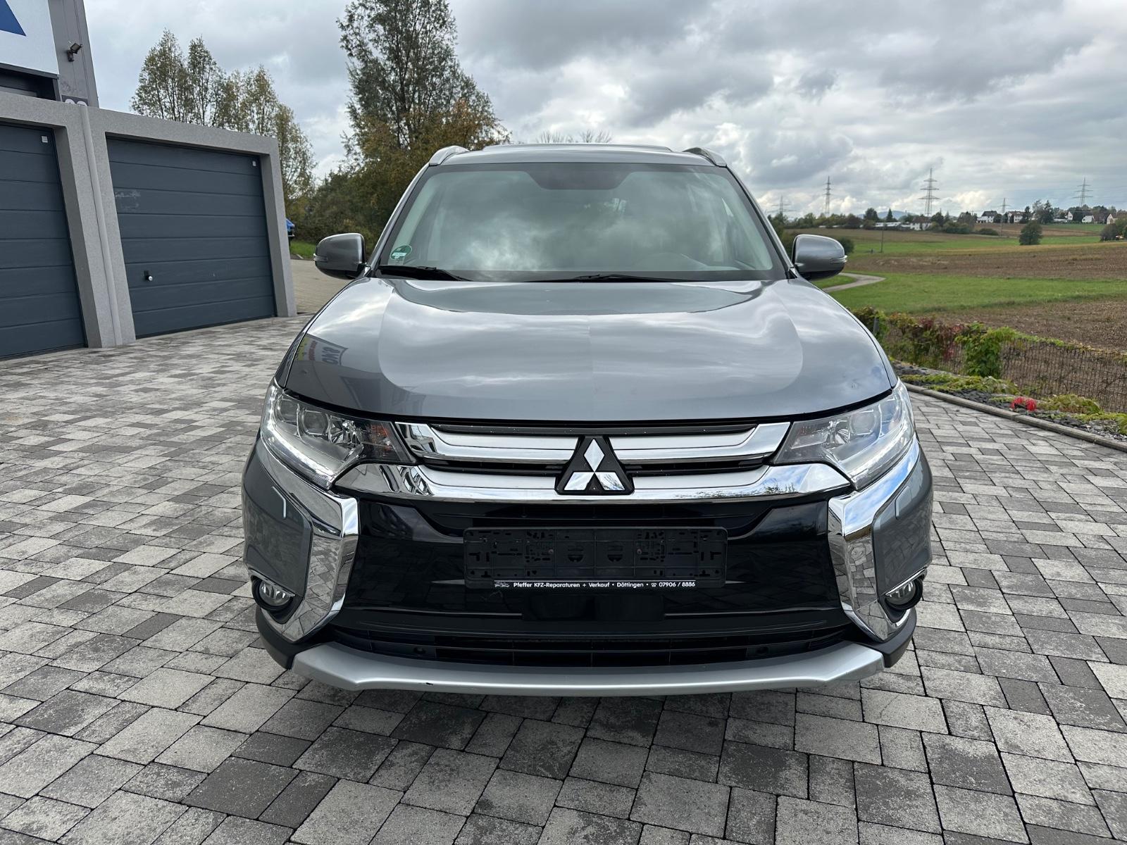 Mitsubishi Outlander Top 4WD 7 Sitze