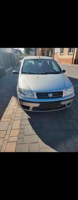 Fiat Punto 188 II - Fiat Punto 188 mit Benzin-Antrieb