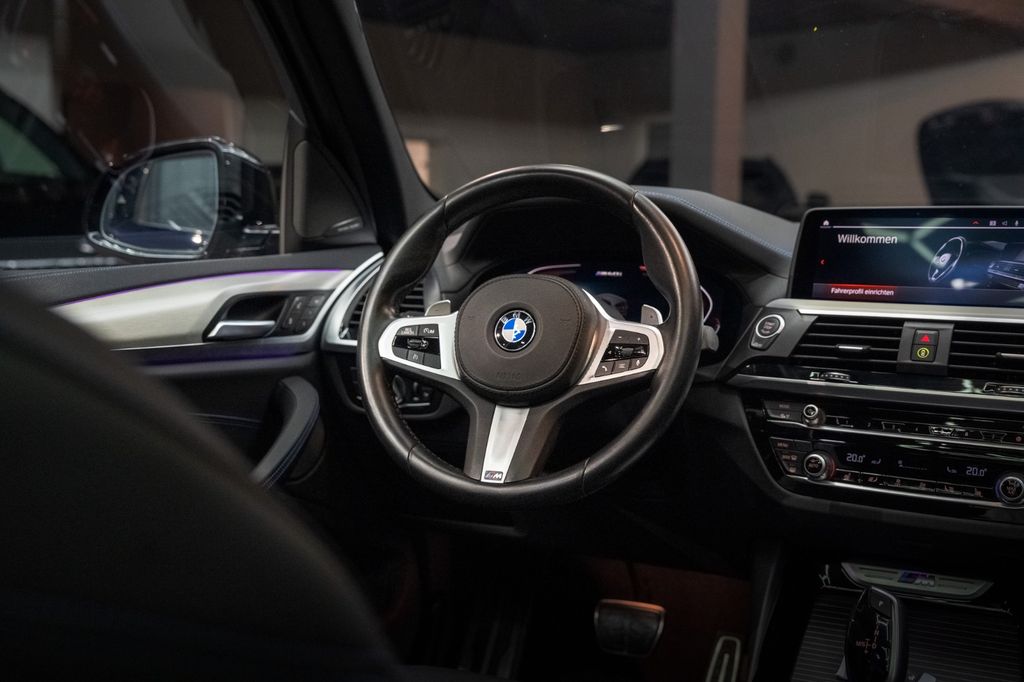 BMW X3 M40i*AHK*HU*PANO*H&K*360*LED BMW X3 M40i*AHK*HU*PANO*H&K*360*LED