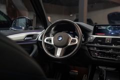 BMW X3 M40i*AHK*HU*PANO*H&K*360*LED BMW X3 M40i*AHK*HU*PANO*H&K*360*LED