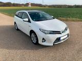 Toyota Auris Touring Sports Hybrid Executive | TÜV neu - Toyota Auris Executive mit Benzin-Antrieb