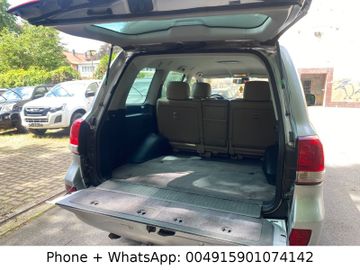 Toyota Land Cruiser - 10