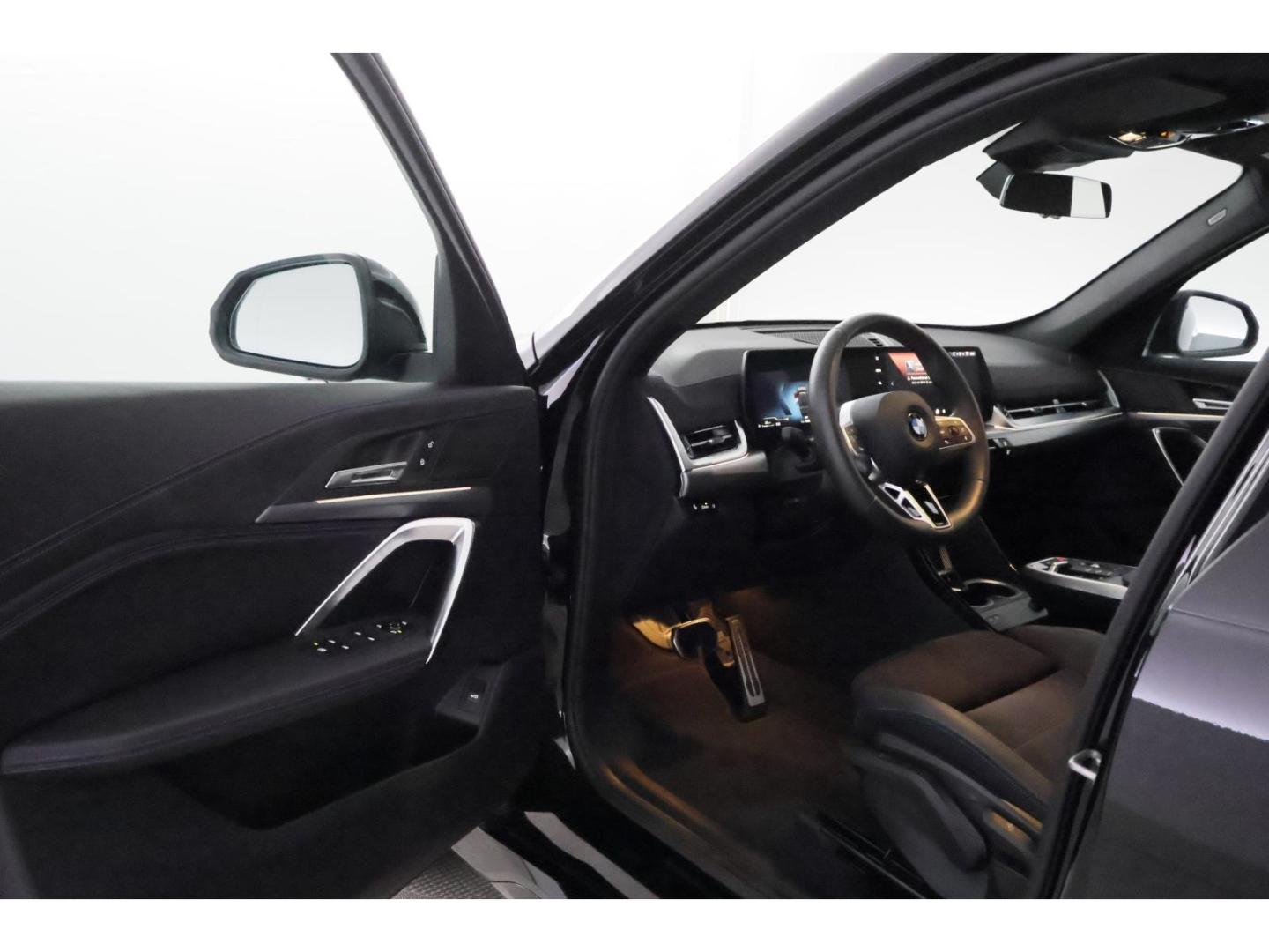 BMW X1 18i Steptronic M Sport+LED+NAVI+KAMERA+SHZ, миниатюра 13