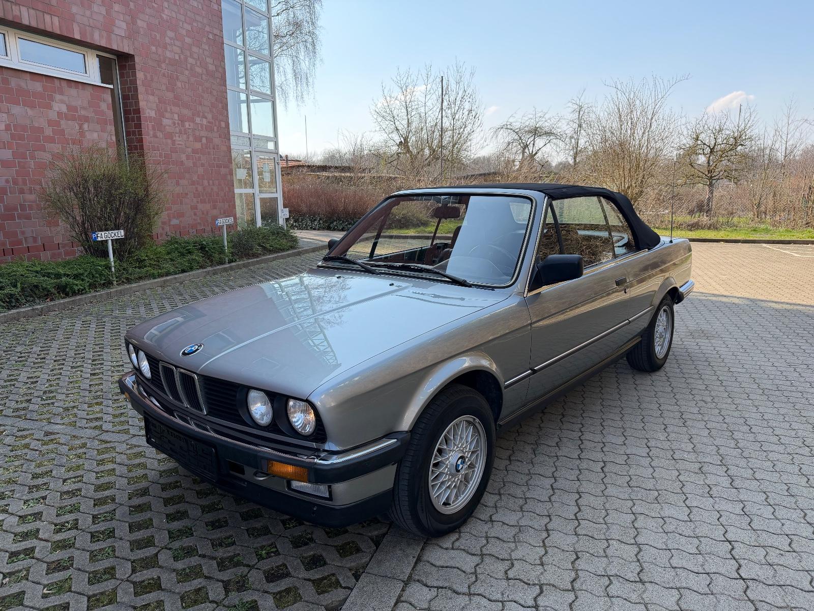 BMW 325i Cabrio VFL, 2.Hd. , dt. Auto, Klima, Leder!