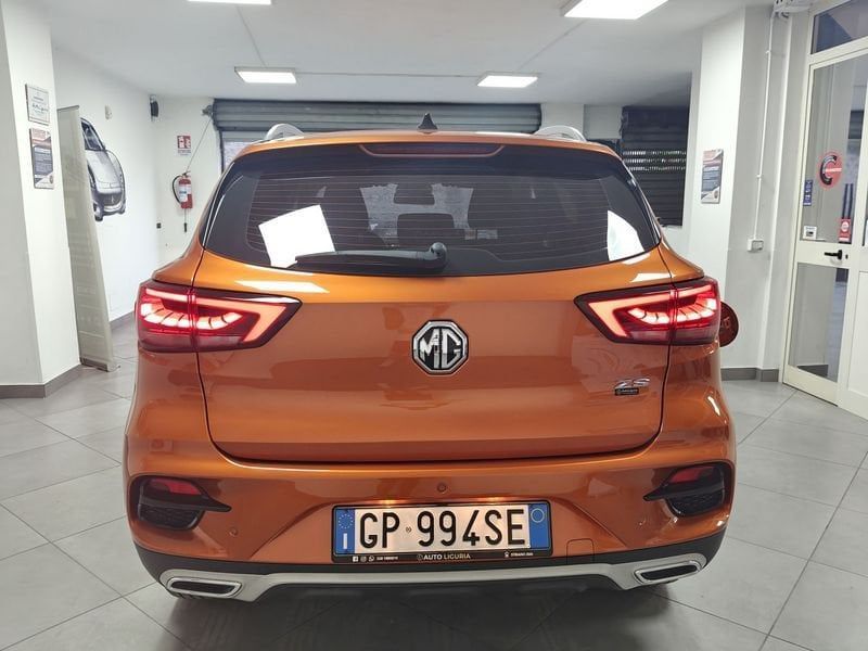 MG ZS