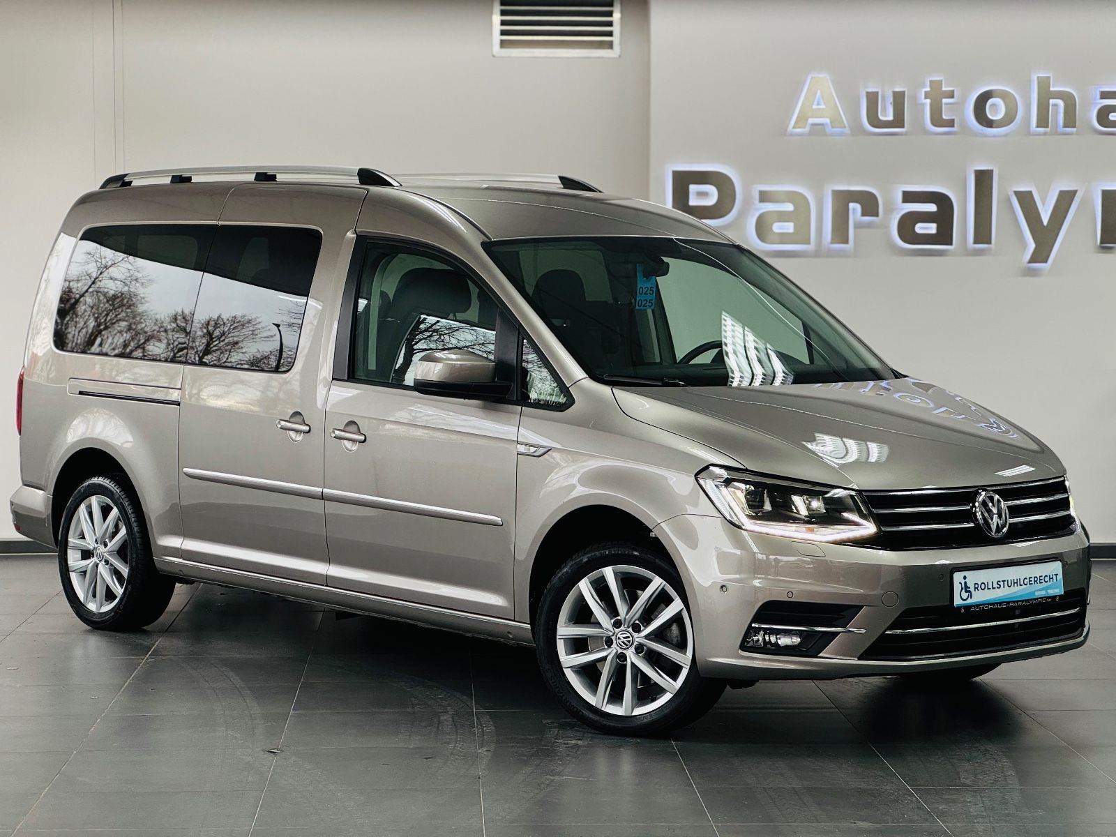 Caddy Maxi Highline DSG Rollstuhlgerecht-Rampe