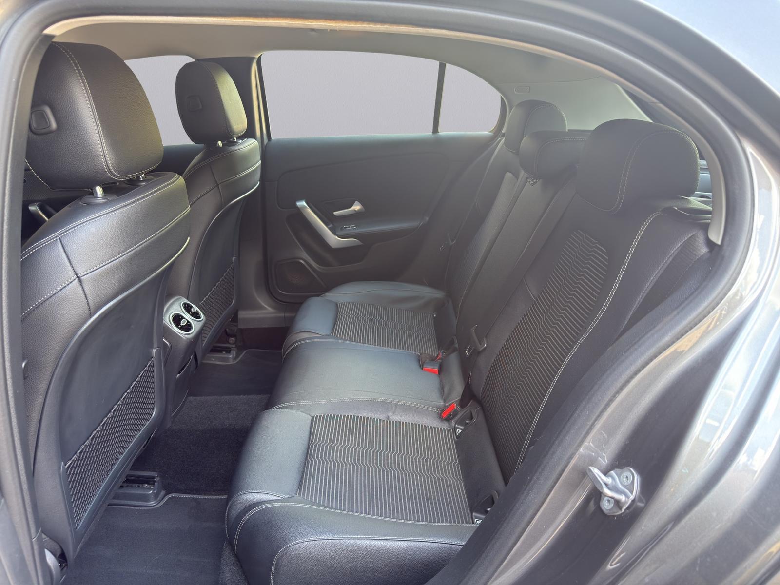 Mercedes-Benz A 180|SHZG|NAVI|VIRT|PDC|TEMP|LM