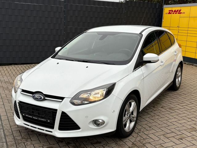 Ford Focus Benzin TÜV NEU