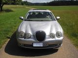 Jaguar S-Type 3 L V6 Executive Executive - silberne Jaguar S-Type