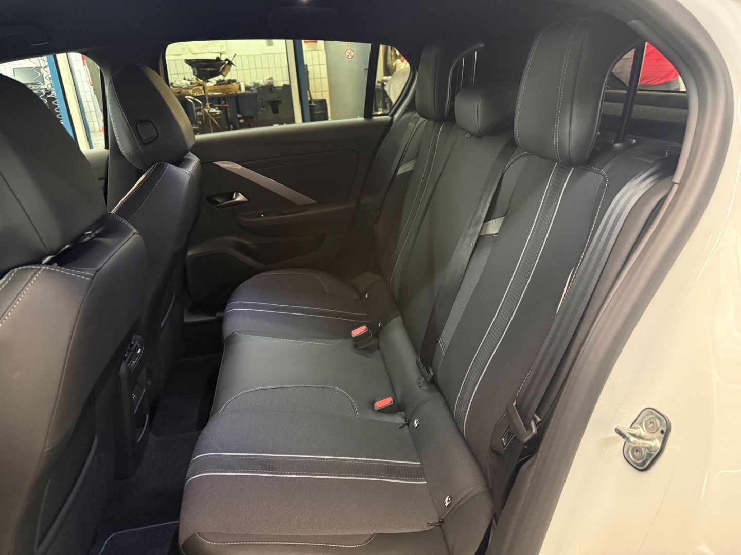 Fahrzeugabbildung Opel Astra L GS SHZ+LHZ+Kamera+Allwetter