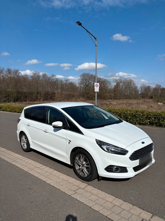 Image of Ford S-Max