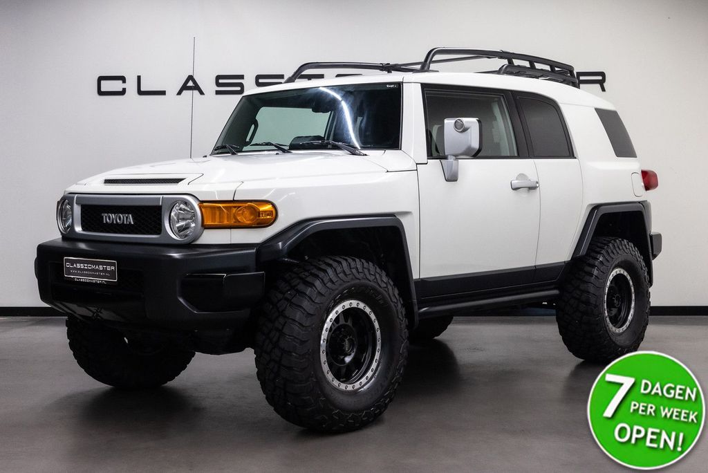 Toyota FJ