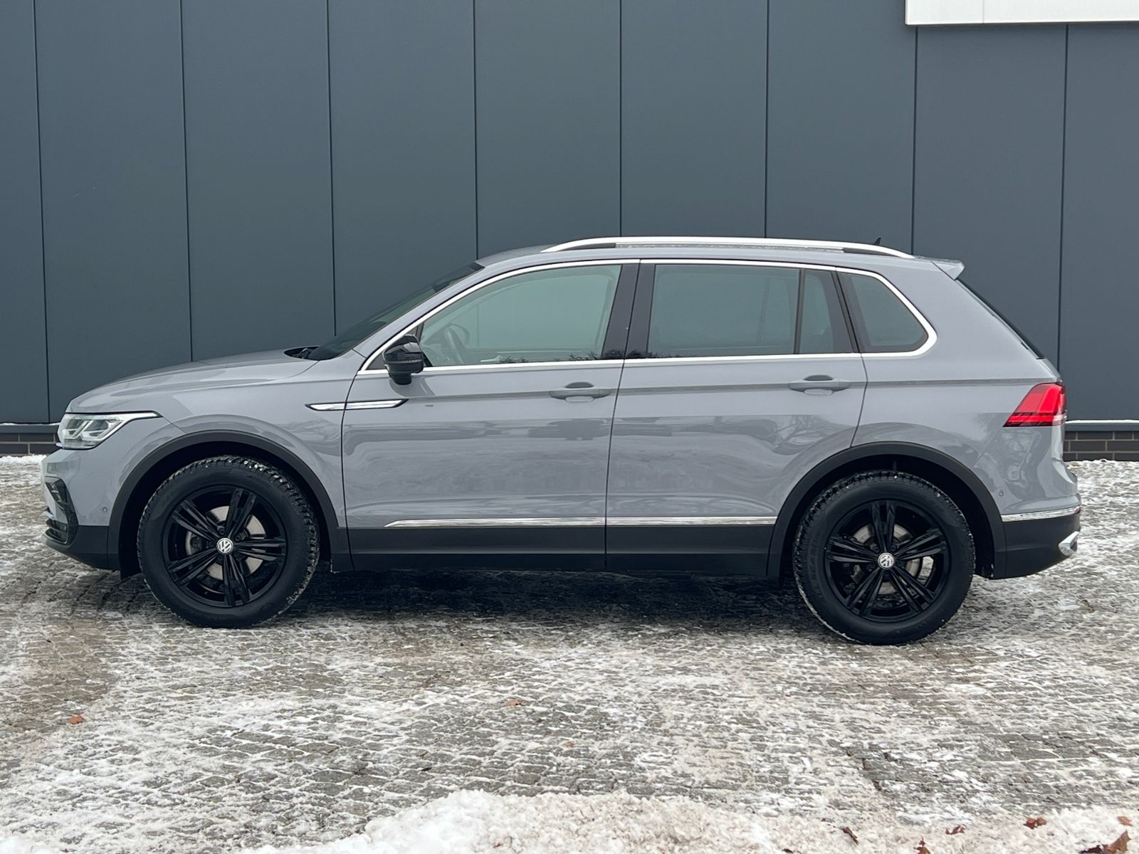 Fahrzeugabbildung Volkswagen Tiguan Elegance 1.5 TSI *AHK, Navi, App Connect,