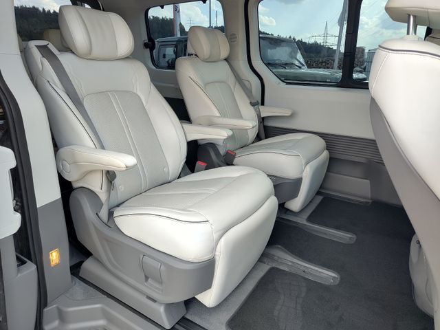 Hyundai STARIA 2.2 CRDi LIMITED EDITION 7-Sitzer