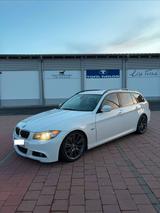 BMW 320d E91 *M-Paket ab Werk* Touring LCI... - BMW 320: D E91