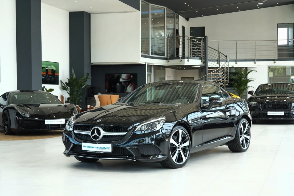 Image of Mercedes-Benz SLC 250