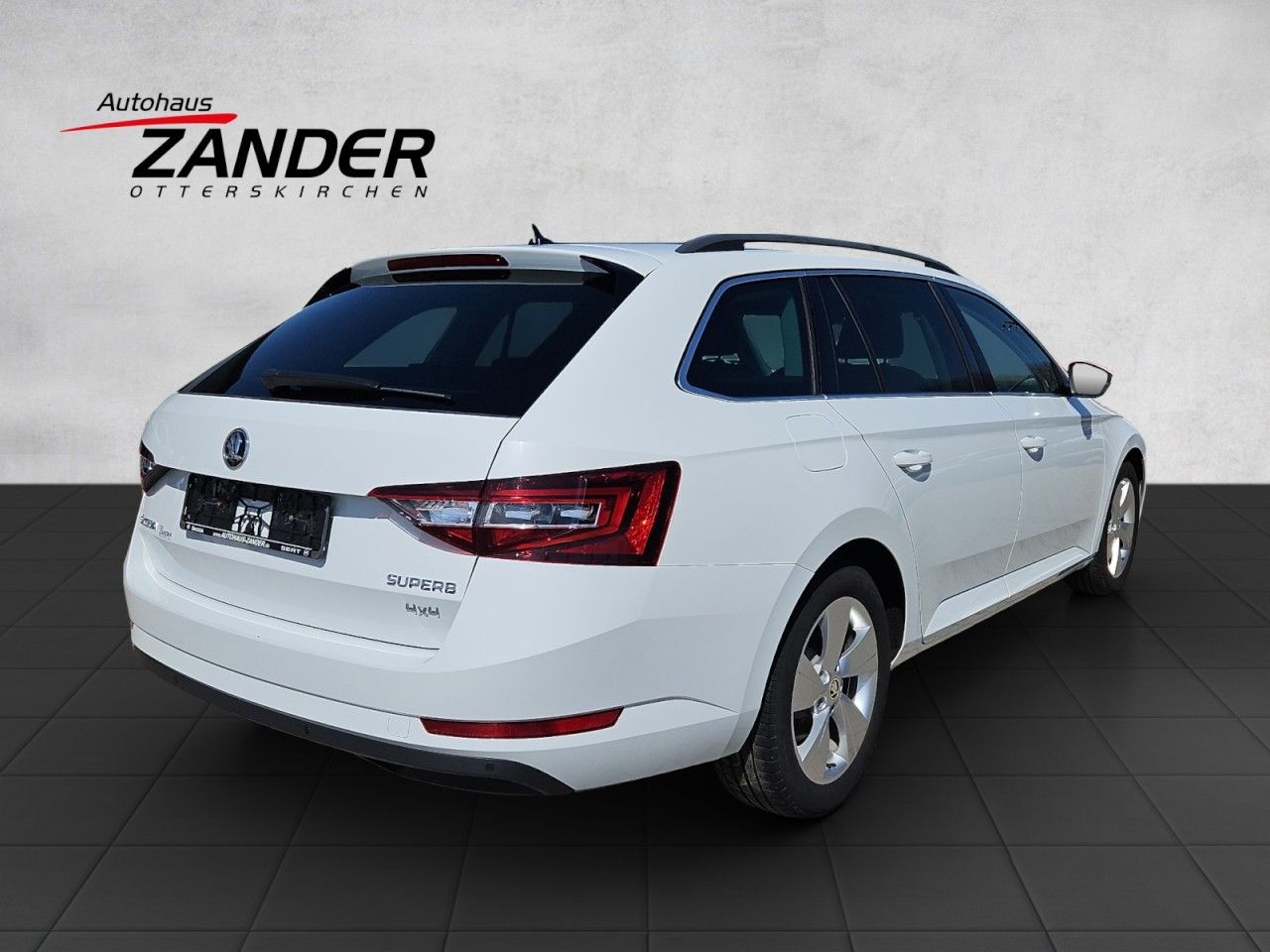 Fahrzeugabbildung SKODA Superb Combi Ambition 4x4,DSG,AHK,el.Heckklappe