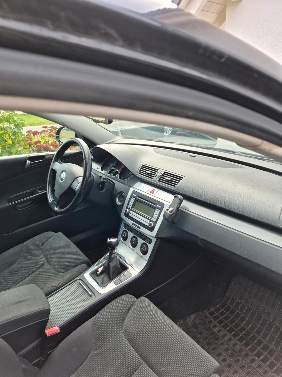 Volkswagen Passat 2006 — photo 11
