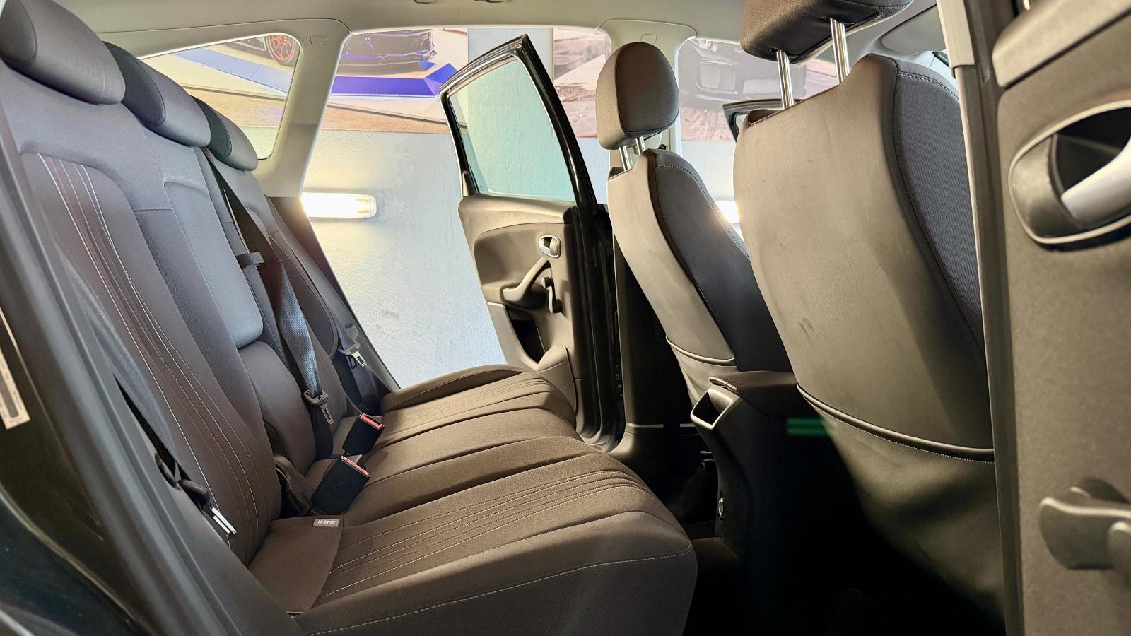 Seat Altea XL 2011 — photo 12
