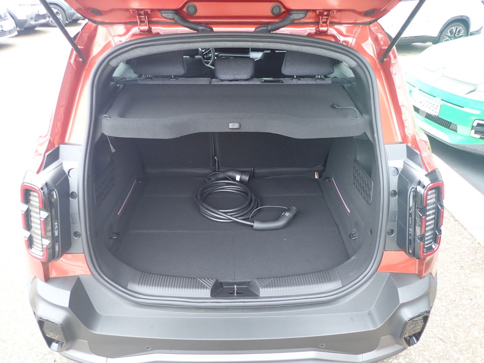 Fahrzeugabbildung Renault R 4 E-Tech elektrisch Techno 150 Comfort Range