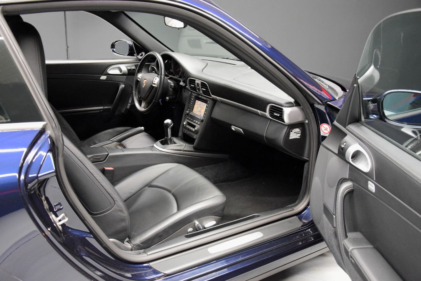 Fahrzeugabbildung Porsche 911 Carrera 4 S Coupe Navi Sportababgas Xenon