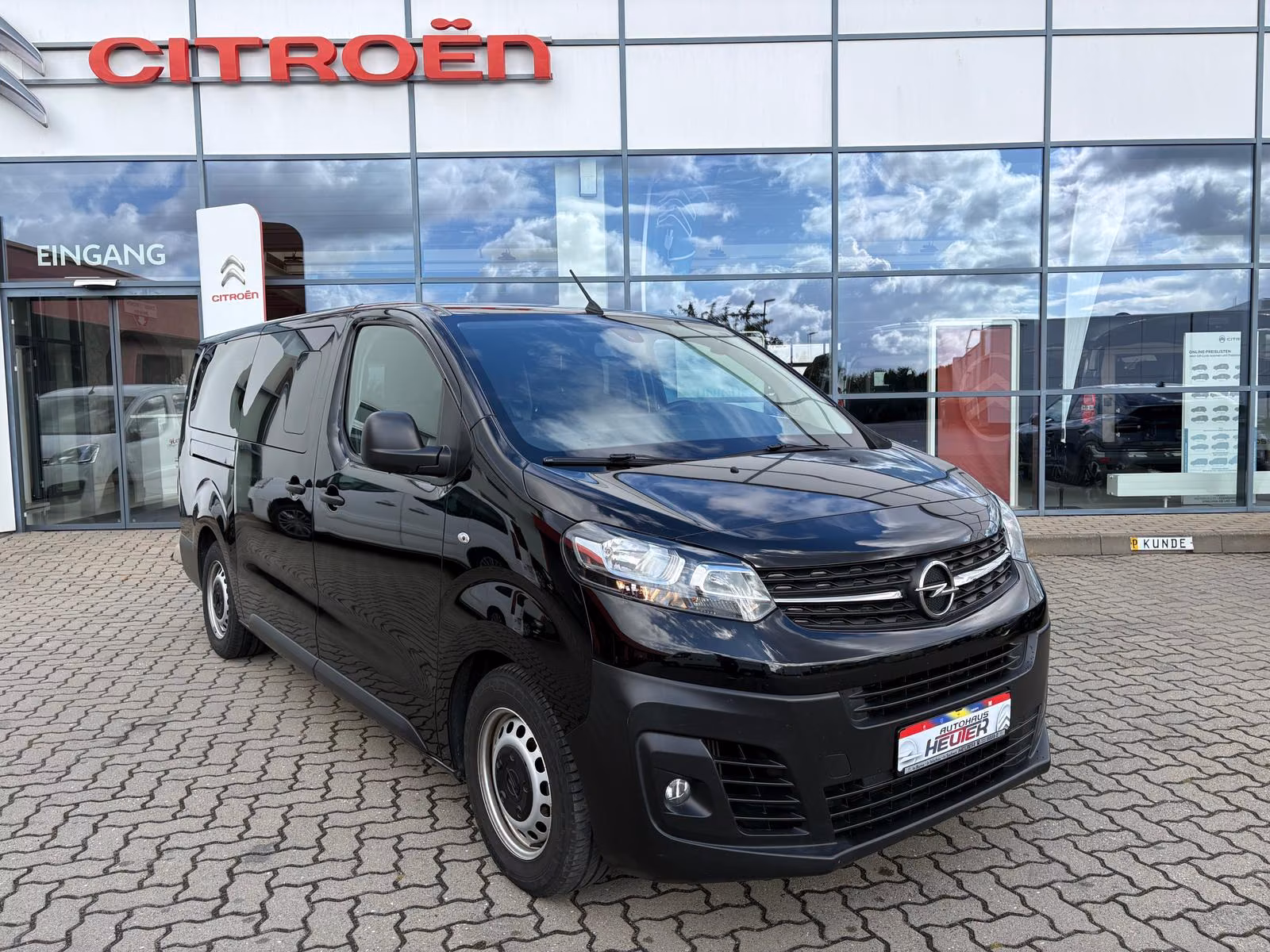 Opel Vivaro Kombi L3 2.0 Diesel