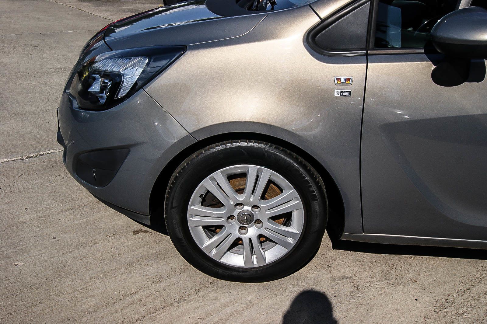 Fahrzeugabbildung Opel Meriva B 1.4Turbo 150 Jahre Opel 1HAND ANHZV PDC