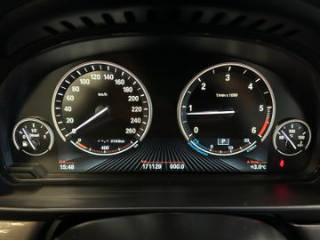 BMW 520 d Touring xDrive *2. Hand*Klima*Navi*Xenon*