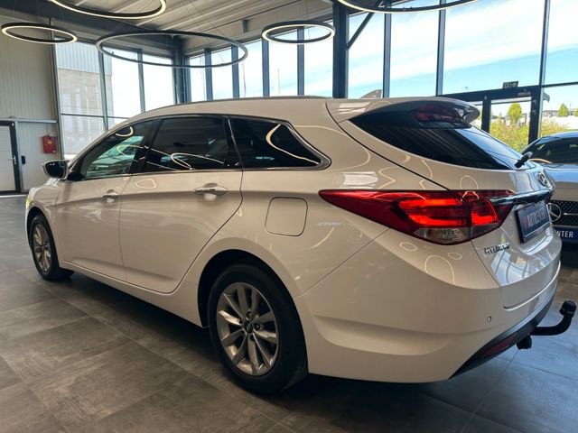 Hyundai i40 cw blue Trend *Navi*AHK*Klima*
