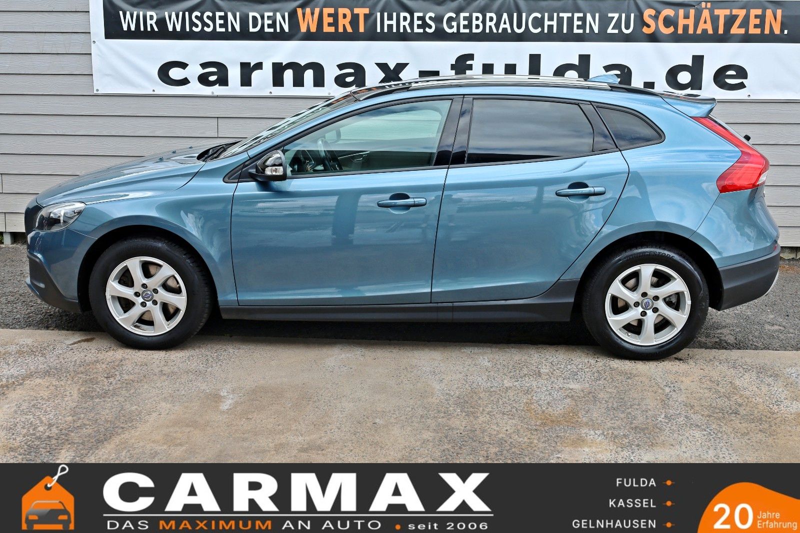 Fahrzeugabbildung Volvo V40 CrossCountry Kinetic AWD Navi,Panorama,Bliss