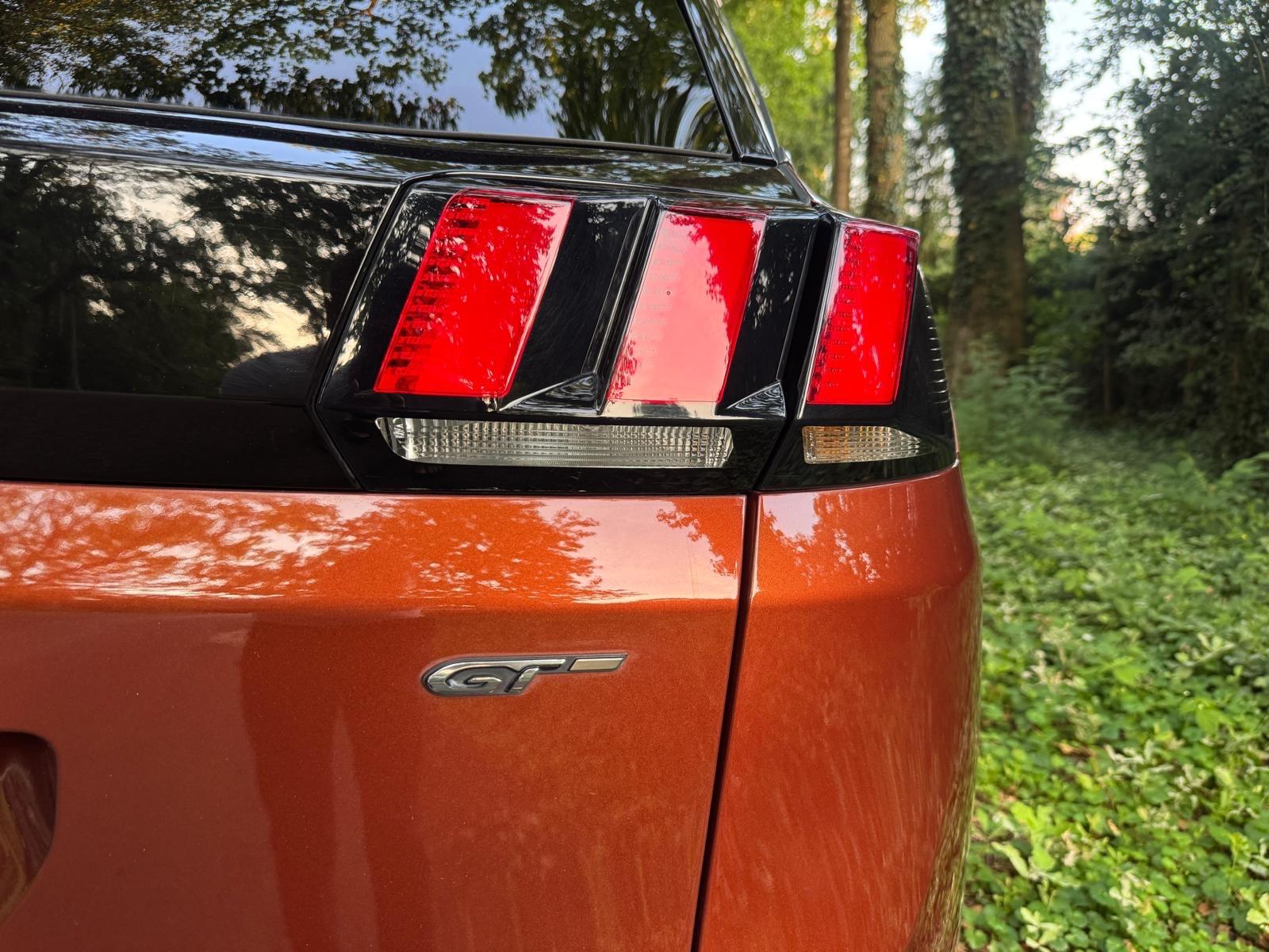 Peugeot 3008 GT*360°*SHZ*Navi*Automatik*Schiebedach