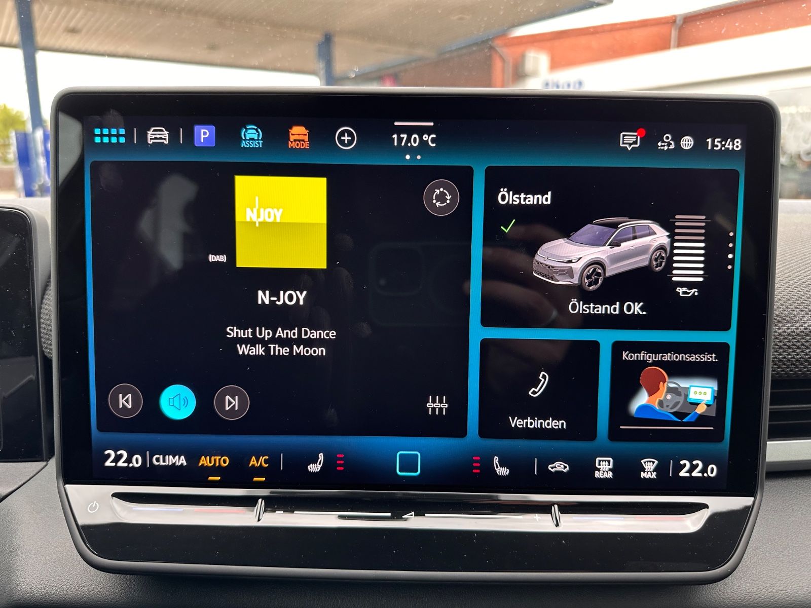 Fahrzeugabbildung Volkswagen T-Roc R Line 1.5 eTSI DSG APP/ACC/AHK/LED/eHeck