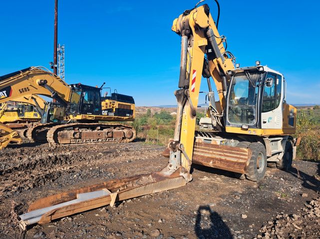 Liebherr A 916 LITRONIC 4X4