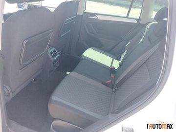 Volkswagen Tiguan - 12