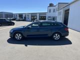 Skoda Superb Combi 2.0 TDI DSG Ambition 131€ m.20% Anz - blaue Skoda Superb
