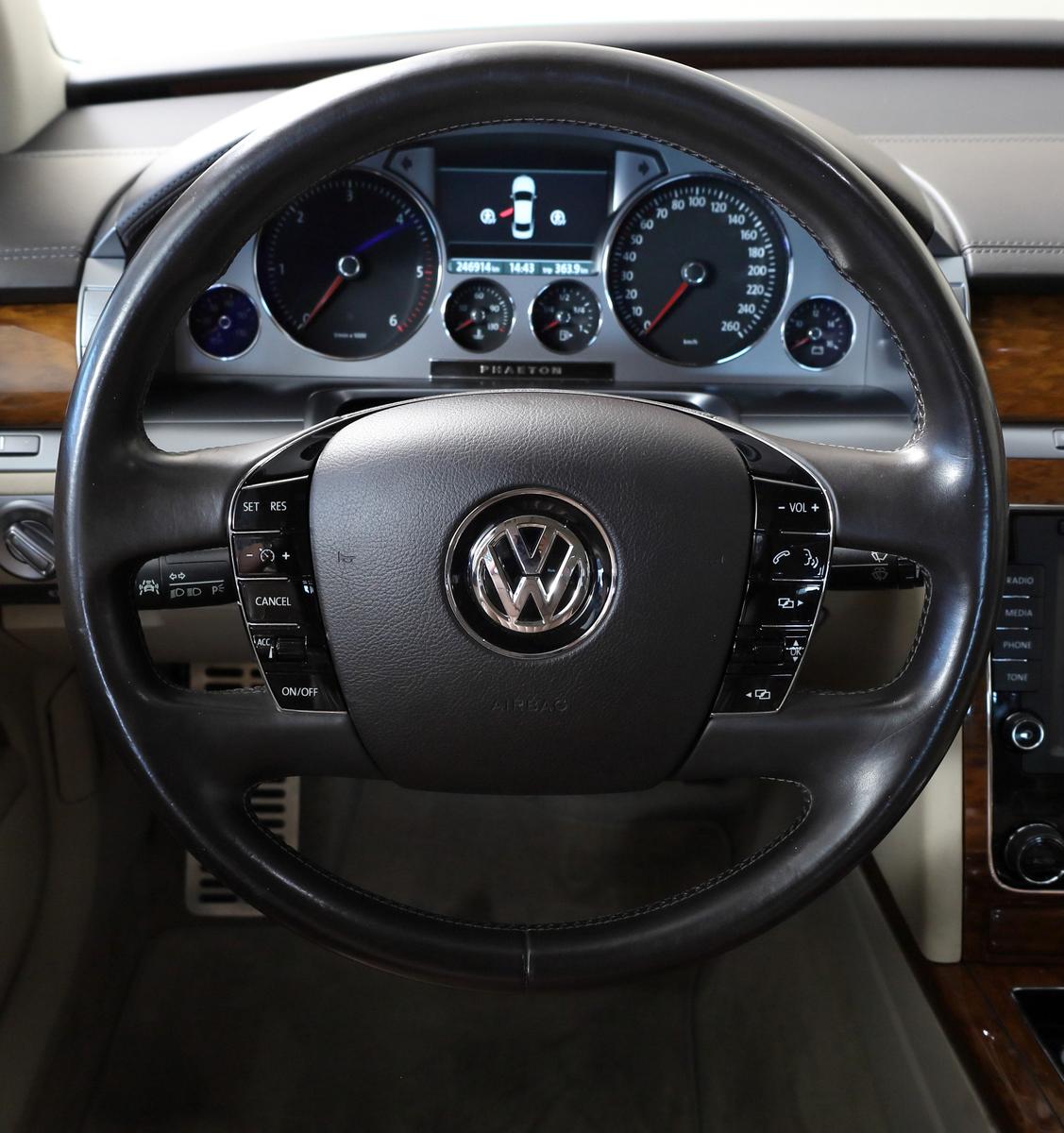 Volkswagen Phaeton V6 TDI 5-Sitzer 4Motion*Exclusiv*4x Mass