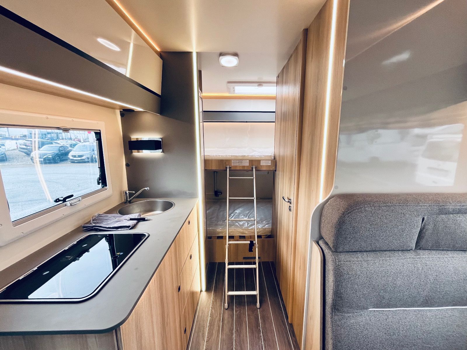 Fahrzeugabbildung NobelART A-9000 - Modell 2026