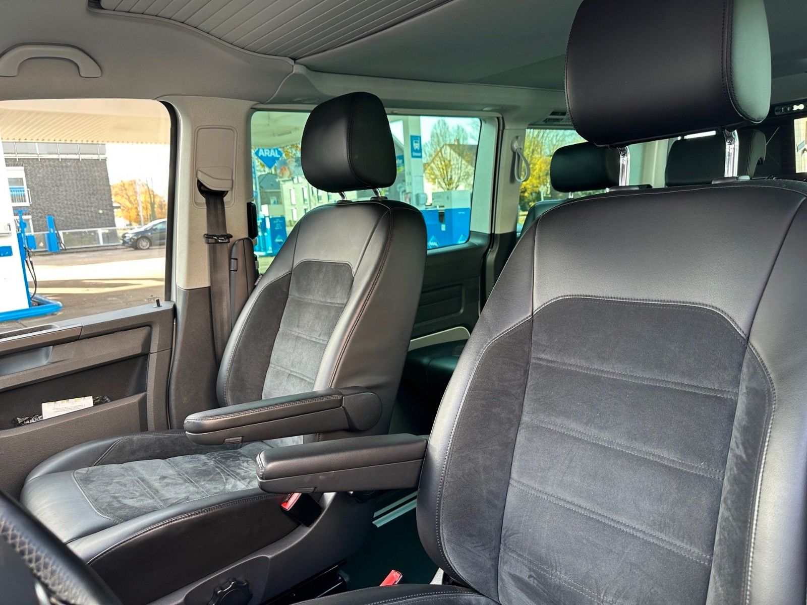 Fahrzeugabbildung Volkswagen T6 California California Beach Edition *ALLRAD*