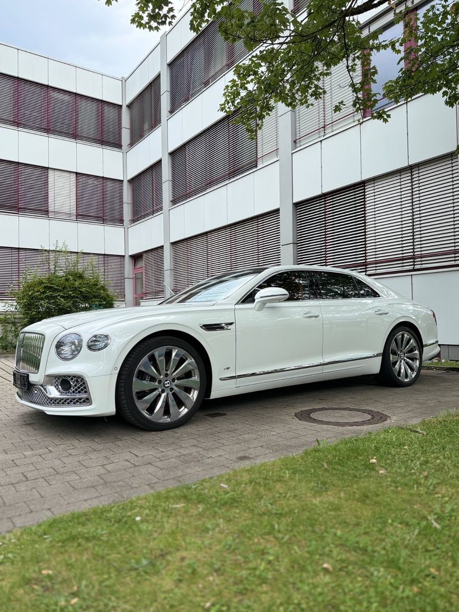 Bentley Flying Spur V8 Naim VOLL EXCLUSIV INDIVIDUAL foto 6