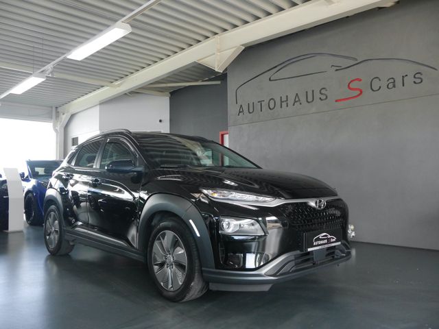 Hyundai Kona Style Elektro 2WD*150KW*Wärmepumpe*Navi*ACC