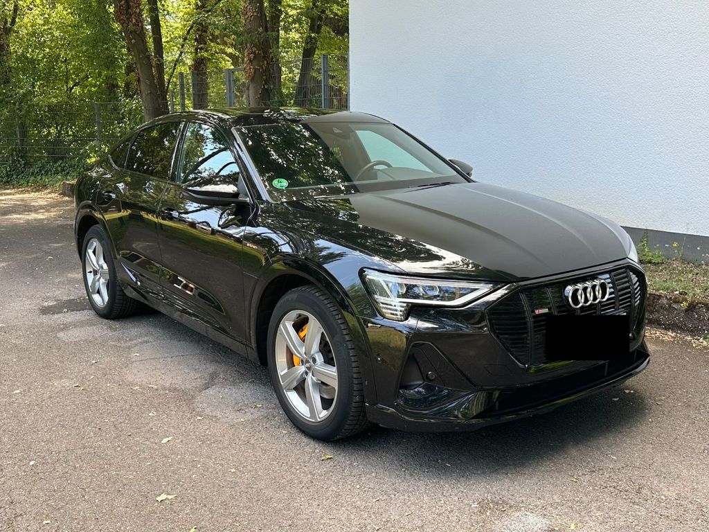 Image of Audi e-tron