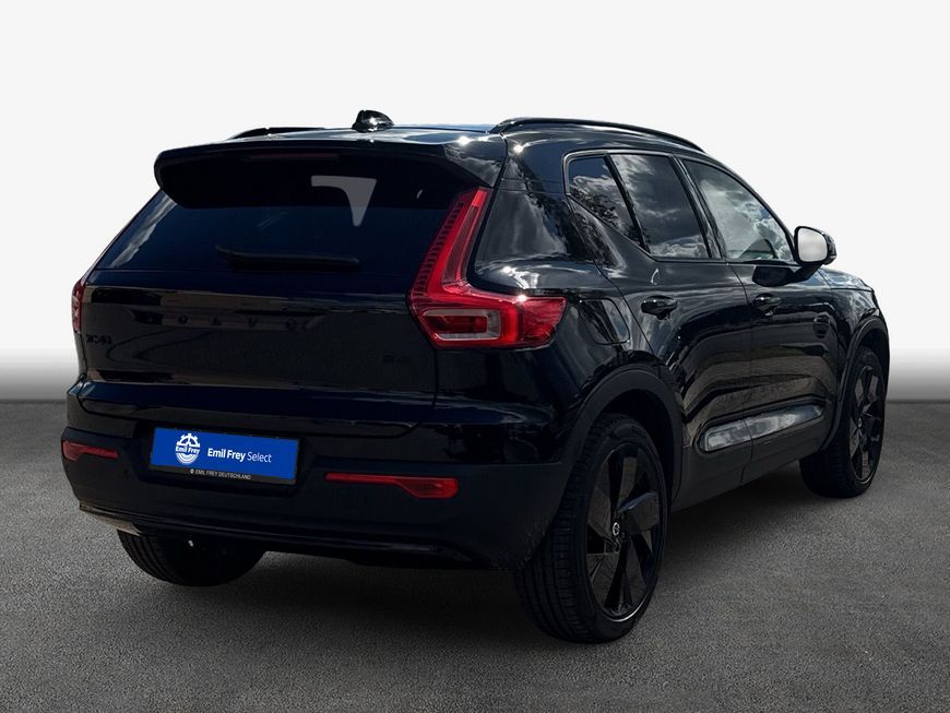 Volvo XC40 B3 B DKG Plus Black Edition imagem 2
