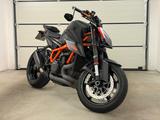 KTM 1290 Super Duke R